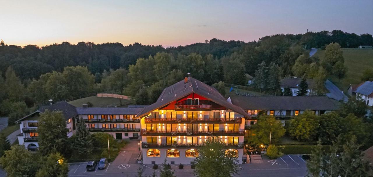 Ortenburg Wellnesshotel Zum Koch מראה חיצוני תמונה